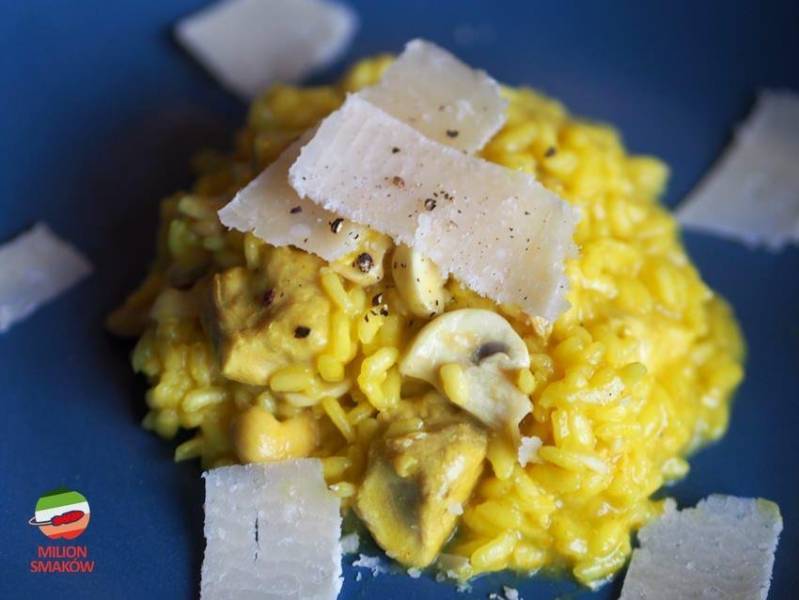 Risotto z kurczakiem i orzechami nerkowca