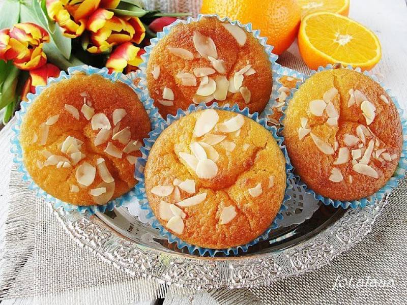 Muffinki pomarańczowe z serkiem