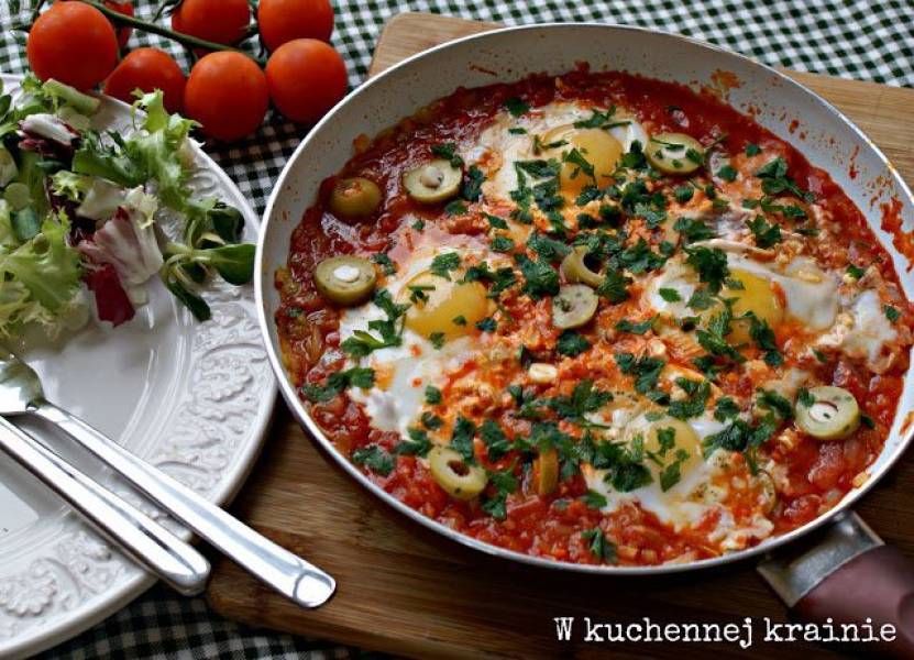 Szaszuka -  Jajka sadzone w pomidorach