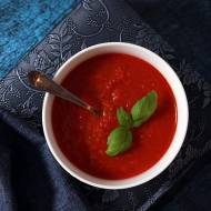 Klasyczny włoski sos pomidorowy