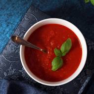 Klasyczny włoski sos pomidorowy