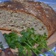 Chleb pszenno-żytni z kminkiem na drożdżach