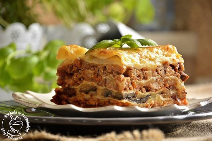 Lasagne z warstwą pieczarek