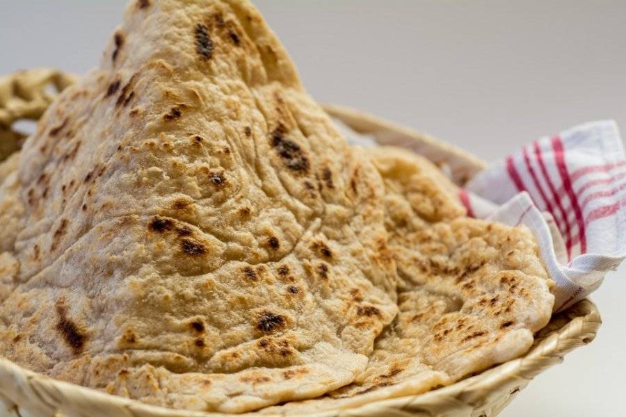 Indyjski chlebek naan paleo, bez glutenu i ziaren.