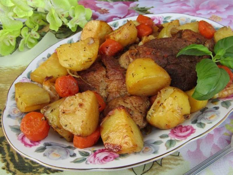 Рецепт картошки с мясом рецепт с фото
