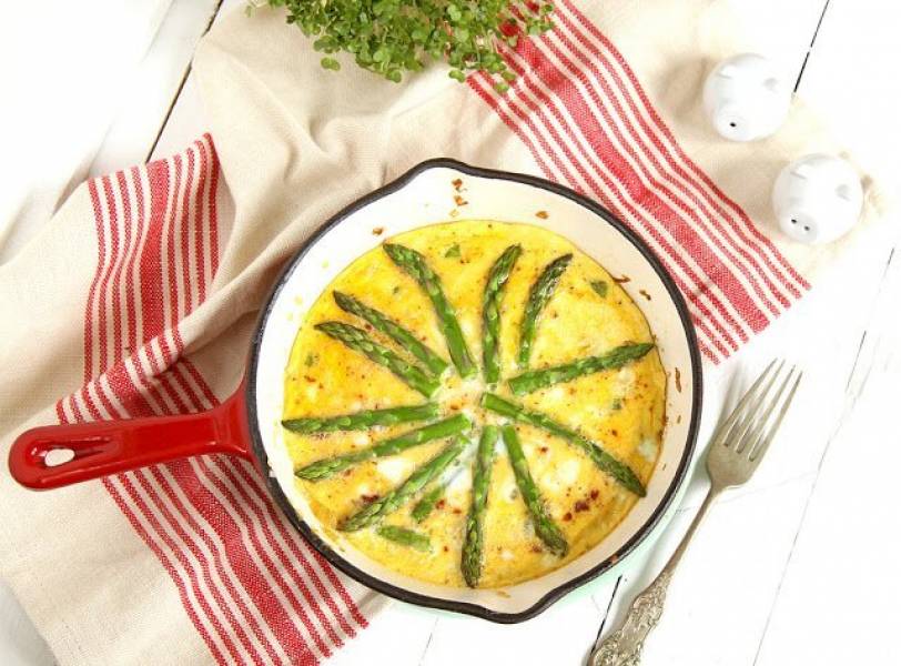 Frittata ze szparagami