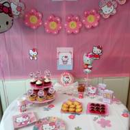 Przyjęcie dla dzieci w stylu Hello Kitty: przepisy na muffiny, ciasteczka, trufle (Festa Hello Kitty: ricette per muffin, biscot