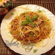Spaghetti z Tuńczykiem w Sosie Pomidorowym