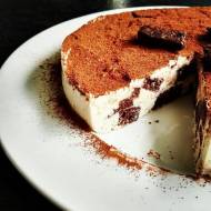Dietetyczny sernik ciasteczkowy o smaku tiramisu