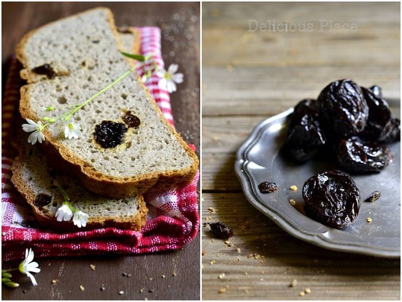 Bezglutenowy chleb z chia i śliwkami