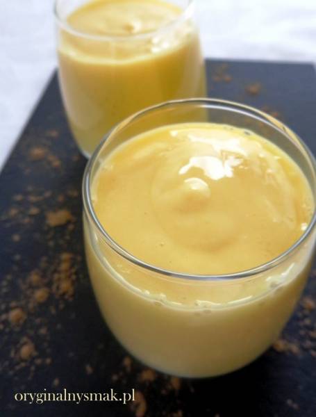 Mango lassi