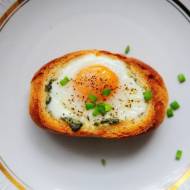 Śniadaniowa zapiekanka z jajkiem