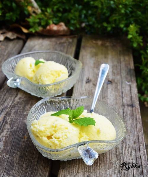 Limonkowe lody z mascarpone i miętą