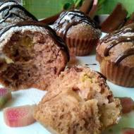 Muffinki cynamonowe z rabarbarem