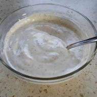 Sos czosnkowy z jogurtu naturalnego