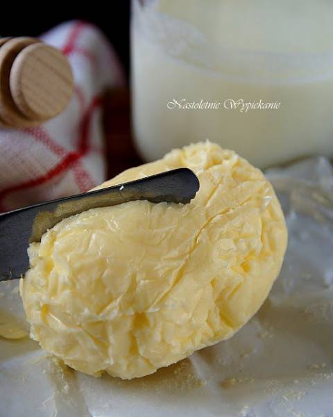 Domowe masło+ maślanka gratis ;)