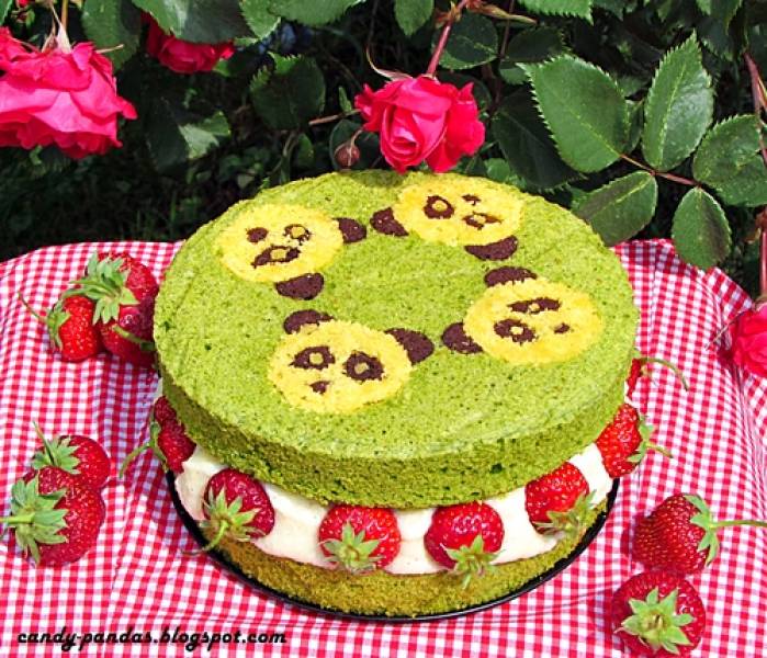 Szpinakowy tort z pandami na 23 urodziny (bez glutenu, cukru białego, laktozy)