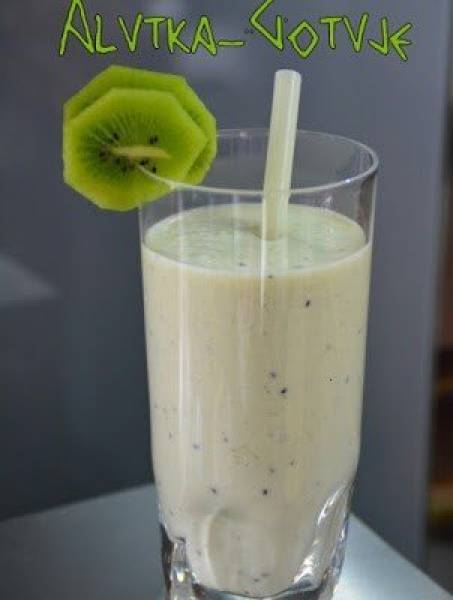 Milkshake bananowy z kiwi