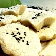 Marmurkowe ciasteczka ryżowe na słono z czarnuszką