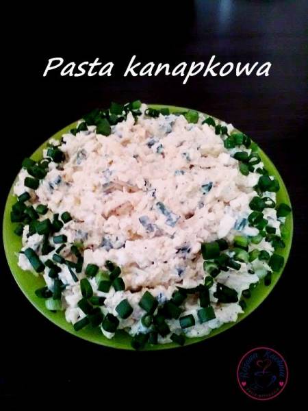 Pasta z jaja szczypiorku i sera na kanapki