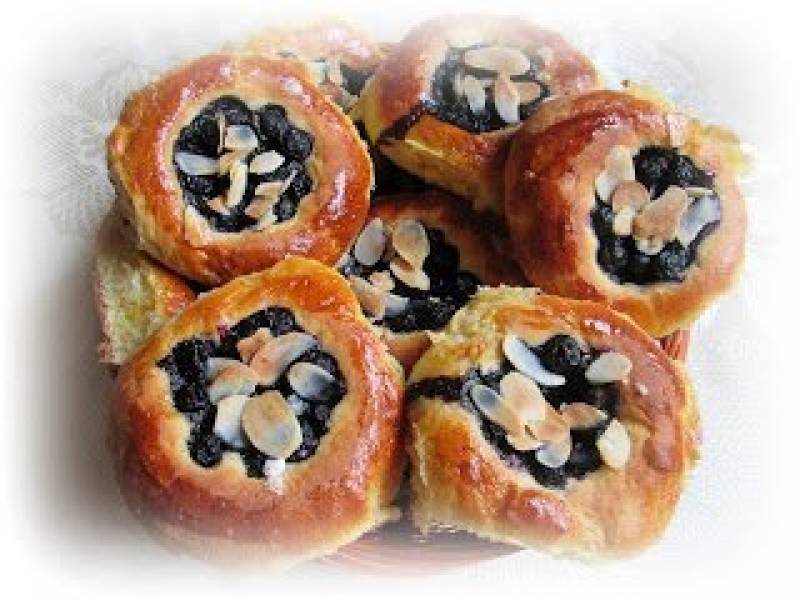 Jagodzianki drożdżowe- kołaczyki