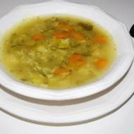 Zupa z ogórków małosolnych  z ryżem