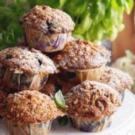 Muffiny jagodowe z kruszonką orzechową / Blueberry muffins with walnut streusel
