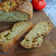 Chleb na sodzie z oliwkami i ziołami