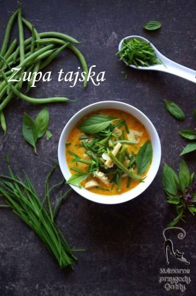 Tajska zupa z fasolką szparagową