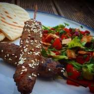 Shish Kebab -Syryjskie danie z sałatką FATUSZ