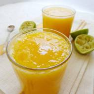 Smoothie z melona, mango i soku pomarańczowego