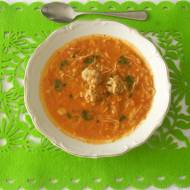 Najlepsza zupa pomidorowa z klopsikami i czerwoną soczewicą