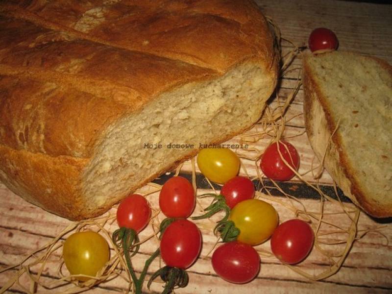 Chleb z siemieniem lnianym i złotym lnem
