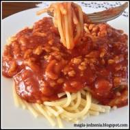 Proste spaghetti bolognese z ketchupu Kotlin.