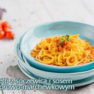 Spaghetti z soczewicą i sosem pomidorowo-marchewkowym