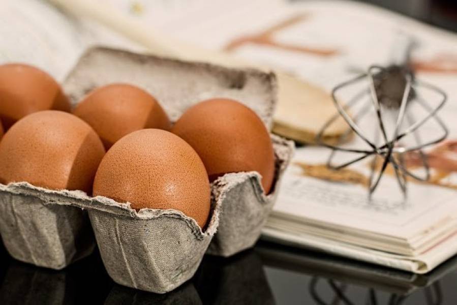 Co oznaczają kody na jajkach? Nie daj się oszukać!