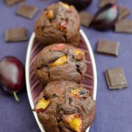 Muffinki czekoladowe ze śliwkami