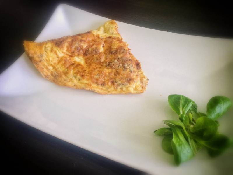 Szybkie śniadanie – omlet z suszonymi pomidorami