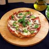 „Pizza” na spodzie z makaronu