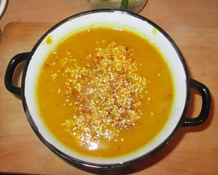Rozgrzewająca zupa jarzynowa