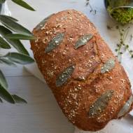 Chleb pszenno – żytni z otrębami i szałwią i o pewnym październikowym wieczorze