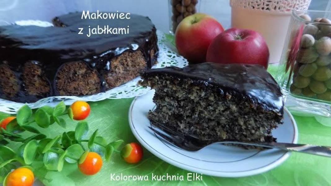 Makowiec z jabłkami