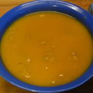 Zupa dyniowa z kiełbasą lub mielonką