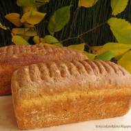 Chleb tostowy orkiszowy na drożdżach z tartą dynią, z mąką z pszenicy durum i mąką z pestek dyni