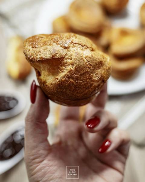 Popover. Yorkshire pudding. Dutch baby