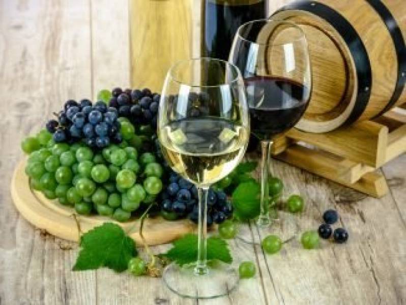 Jak dobrać wino do potrawy