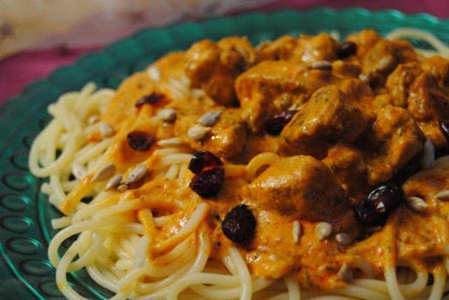 Spaghetti z mięsem i cytrynowym mascarpone