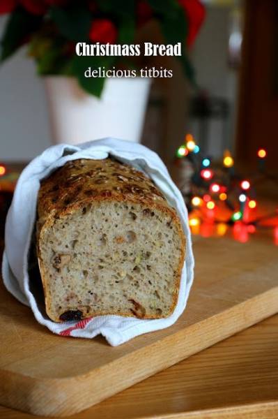 Świąteczny chleb pszenno-żytni z bakaliami