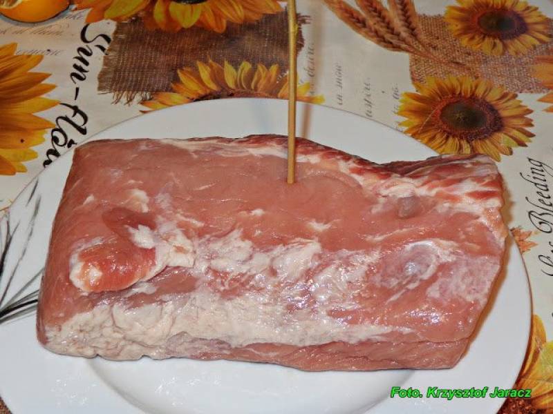 Co zrobić, aby marynata dostała się do środka marynowanego mięsa.