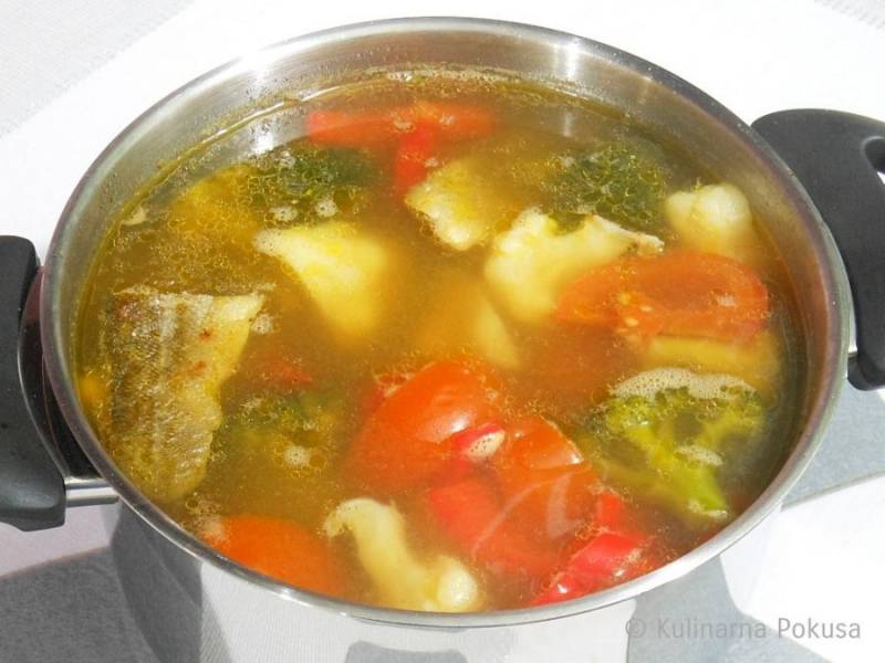 Zupa rybno-warzywna